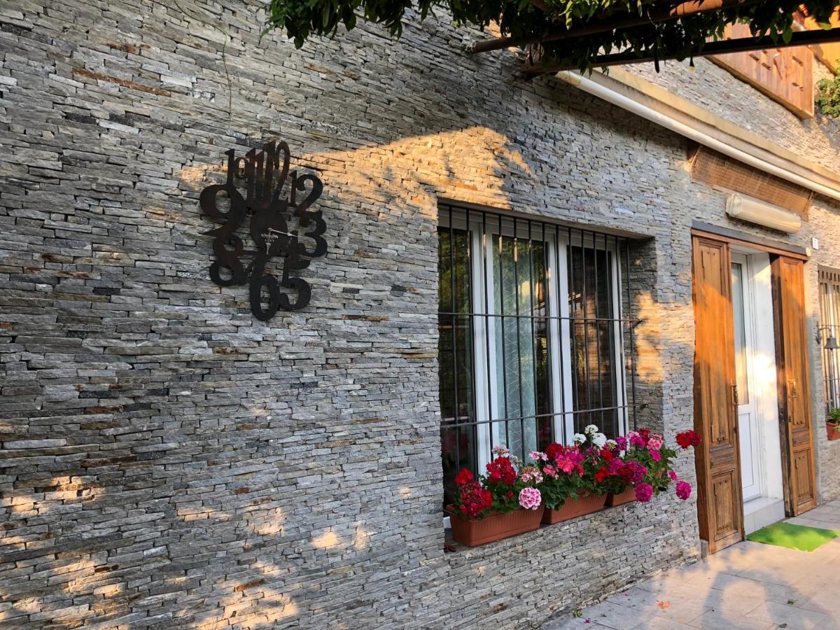 Bed and Breakfast Al Cervo Tra I Laghi Tavernerio Exterior foto